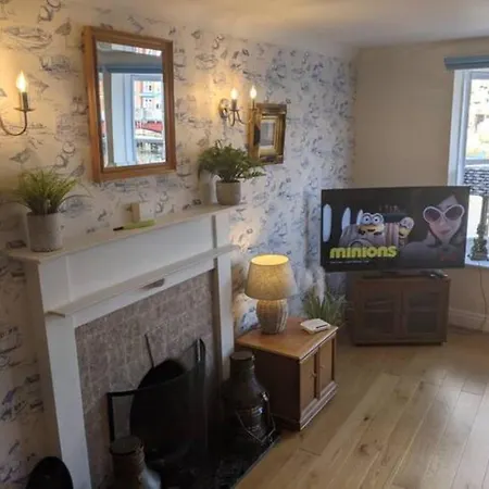 Harbour Side Sleeps 8 * Whitby