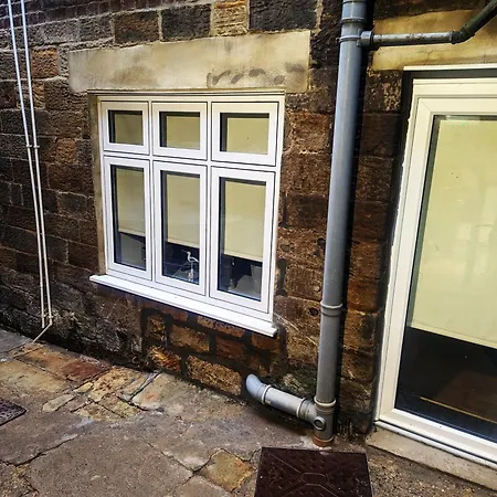 Harbour Side Sleeps 8 Apartment Whitby